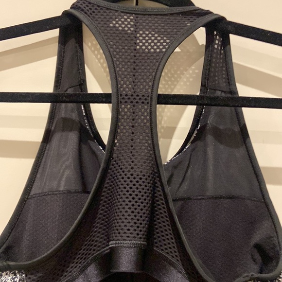 Lululemon Fit Physique Mesh Tank - Picture 11 of 13